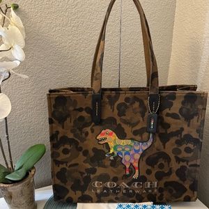 COACH style 986 Tote 42 with Rainbow Pride Signature Rexy